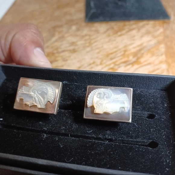 VINTAGE STERLING SILVER MOTHER OF PEARL MOP CAMEO CUFFLINKS. - Picture 5 of 8